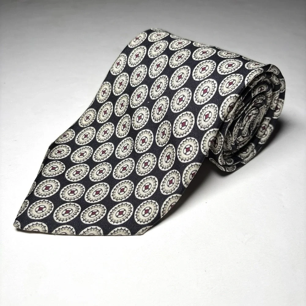 Brooks Brothers Foulard Silk Necktie Black White Medallion Western Pattern Tie